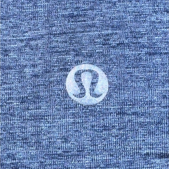 LULULEMON Athletica men’s license to train blue moisture wick shirt size XL - Picture 3 of 17